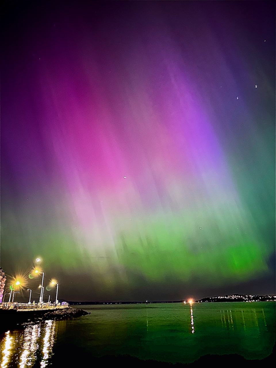 Northern lights delight in display over Seattle Westside Seattle